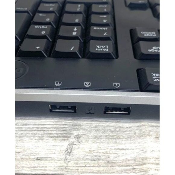 Dell Wired Keyboard KB522 Business Class USB Multimedia QWERTY Keyboard - Picture 8 of 9